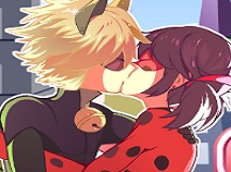 Ladybug Miraculous Kiss 2
