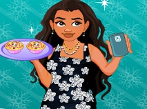 Moana Cooking Omelet Muffins Selfie